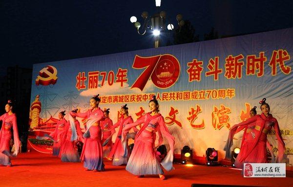 玻璃钢冷却塔是如何降温的?